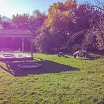 La Garenciere - Gites, Salle De Jeux, Piscine Et Animaux بيت للعطل
