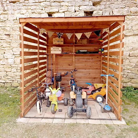 بيت للعطل La Garenciere - Gites, Salle De Jeux, Piscine Et Animaux *