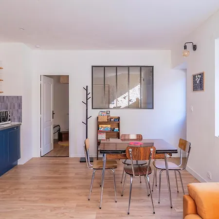 La Garenciere - Gites, Salle De Jeux, Piscine Et Animaux Holiday home